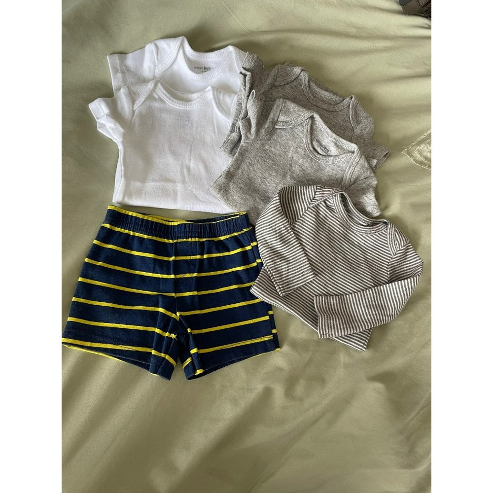 Infant Outfit - 4 Short Sleeve Onesies - 1 Long Sleeve Onsie - Striped Shorts